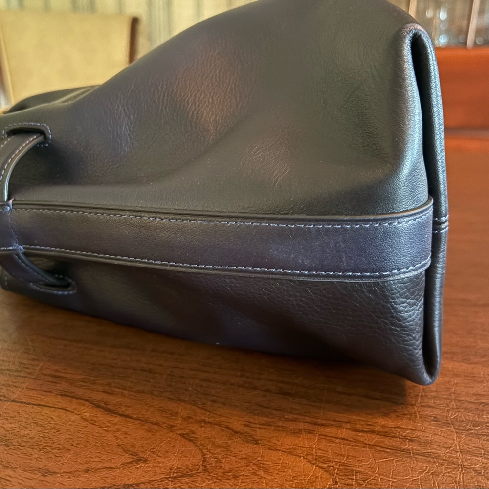 Coach  Empire 40 Carryall bag in Navy - Picture 6 of 14